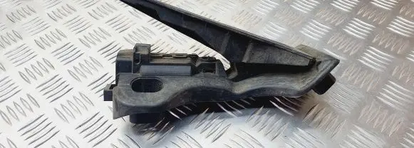 Volkswagen PASSAT B6 Accelerator throttle pedal 1K1721503L