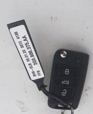 Volkswagen Polo VI Ignition key/card 
