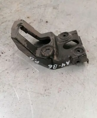Audi A4 S4 B6 8E 8H Front bumper mounting bracket 8E0853922