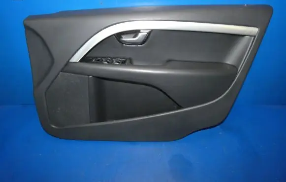 Volvo V70 Front door card panel trim
