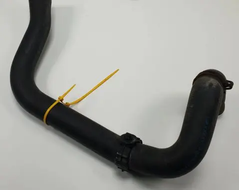 Peugeot 1007 Engine coolant pipe/hose