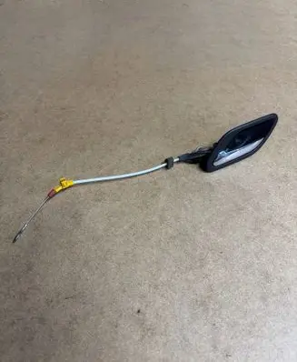 BMW 5 E39 Front door interior handle 8226049