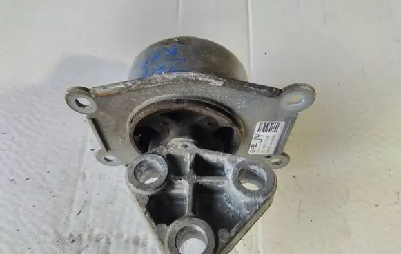 Opel Zafira B Gearbox mount 13159995 511671286