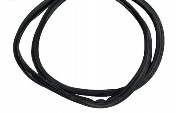 Toyota Yaris XP210 Seal rubber (tailgate) 