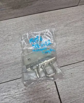 Mercedes-Benz Sprinter W906 Loading door lock loop/hook striker A9067400032