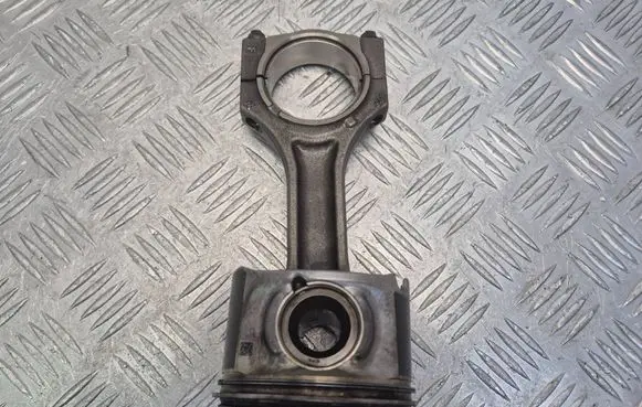 Piston