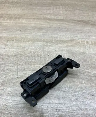 BMW 7 E65 E66 Tailgate/trunk/boot lock/catch/latch 81422001