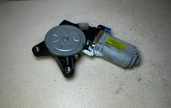 Chevrolet Captiva Front door window regulator motor 96627079 A00115560011 6D20