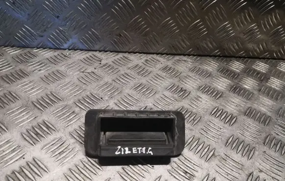 Mercedes-Benz E W212 Tailgate/boot open switch button 2127501593 A2127501593