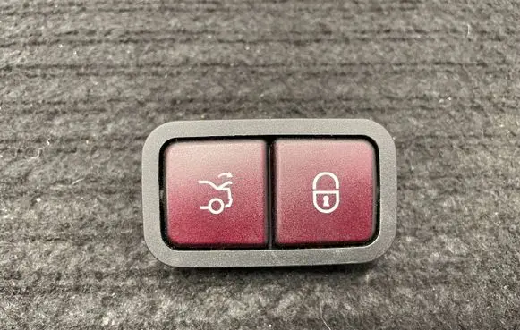 Mercedes-Benz C W205 Tailgate opening switch A2208211479