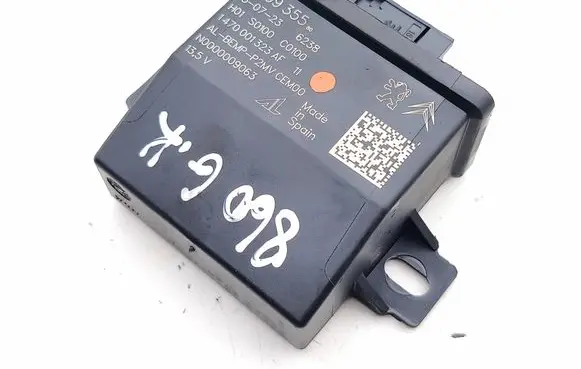 Peugeot 2008 II Light module LCM 1470001323 96093550 N0000009063