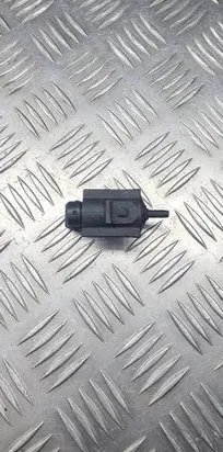 Audi A6 S6 C5 4B Turbo solenoid valve 72234100