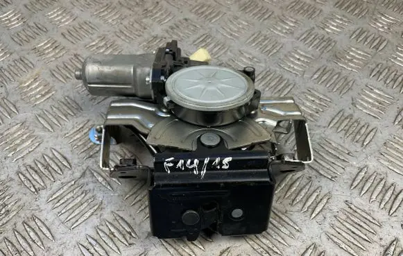 Subaru Forester SJ Loading door lock 