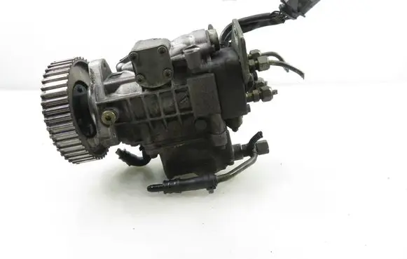 Skoda Octavia Mk1 (1U) Fuel injection high pressure pump 038130107D 0460404977