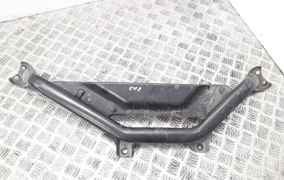Honda Legend III KA9 Engine mounting bracket