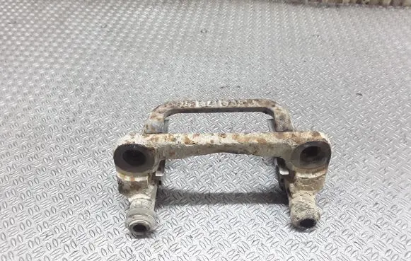 Nissan Murano Z50 Brake caliper pad carrier rear 