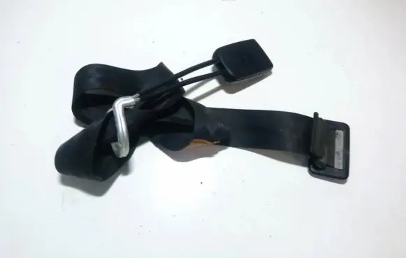 Volkswagen Golf III Middle seatbelt (rear) 1h0857713a 129000981