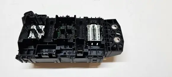 Jeep Grand Cherokee WL Fuse module 68347016AD
