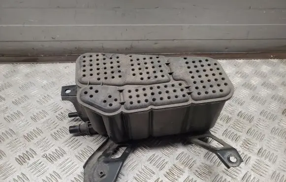 Audi Q8 Active carbon filter fuel vapour canister 4M0201801A