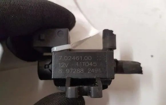 Opel Zafira B Turbo solenoid valve 70246100 8972882491