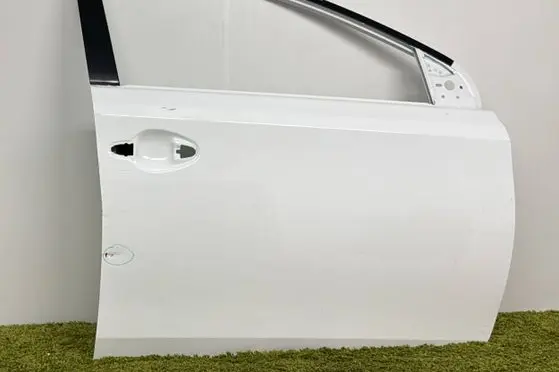 Toyota Corolla E160 E170 Front door