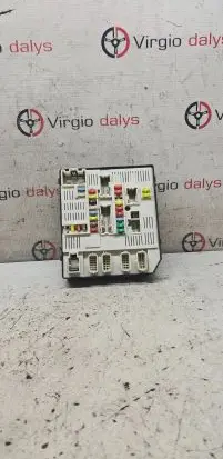 Renault Megane III Fuse module 284B60008R