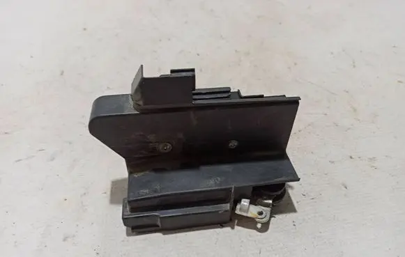 Dacia Duster II Rear door lock 825020888R