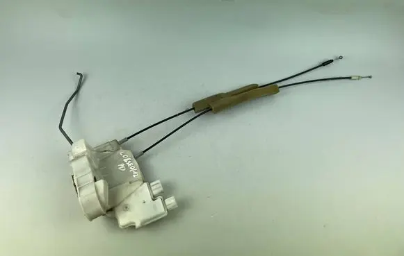 Subaru Legacy Front door lock