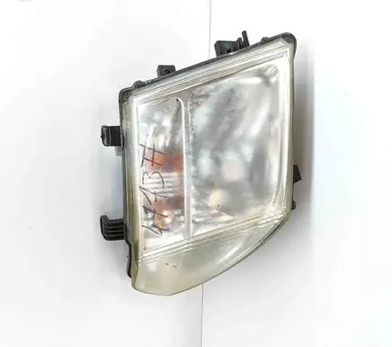 Nissan NP300 Headlight/headlamp 26010EB300