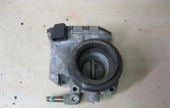 Toyota Yaris Throttle body valve 2203000010A VD5098