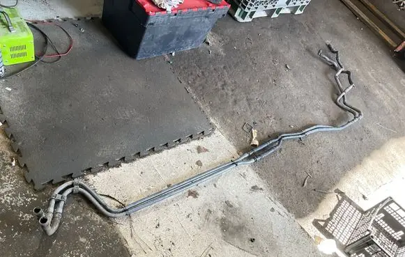 Ford E-Transit Hybrid/electric vehicle battery cooling hoses/tubes 