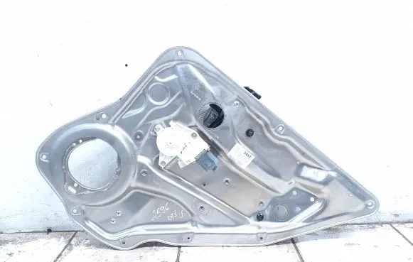 Mercedes-Benz E W212 Rear door window regulator with motor A2125407205 A2048200642