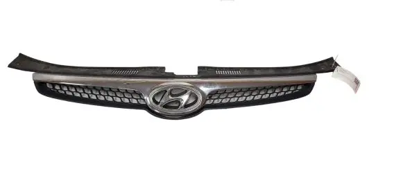 Hyundai i30 Front bumper upper radiator grill 863512R000