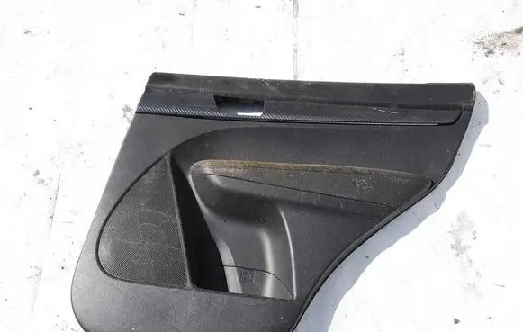 KIA Sorento Rear door card panel trim 833212p000 83321-2p000