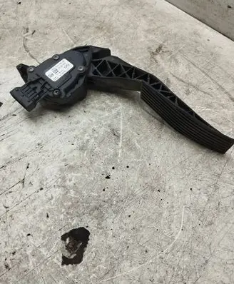 Opel Insignia A Accelerator throttle pedal 6PV00976500 13237352