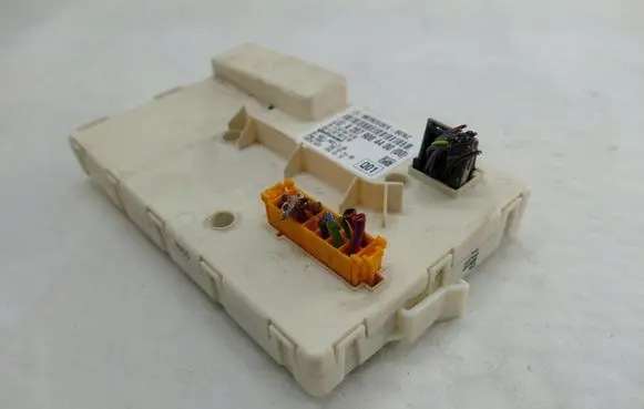 Mercedes-Benz E C207 W207 SAM control unit A2079004400