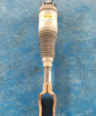Jeep Grand Cherokee Front shock absorber/damper 68080194AB