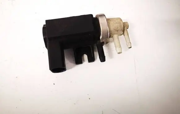 Volkswagen Transporter - Caravelle T5 Turbo solenoid valve 1J0906627B