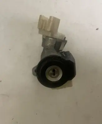 Toyota Yaris Ignition lock N0502241256