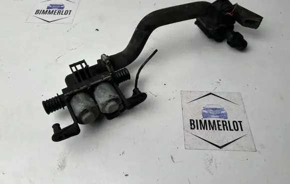 BMW X5 E70 Electric auxiliary coolant/water pump 9230233 6910544 691054406