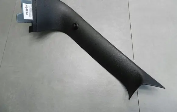 Mini Cooper Countryman F60 Tailgate/trunk side cover trim 7389601