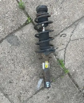 Volkswagen New Beetle Front shock absorber/damper