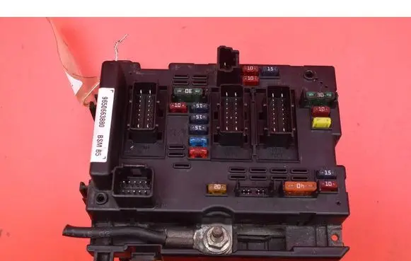 Peugeot 307 CC Fuse box set 9650663880