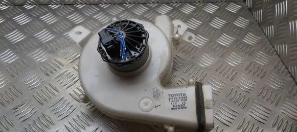 Toyota Prius (XW10) Heater fan/blower 8713047060