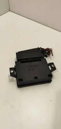 BMW 5 F10 F11 Hand brake control module 6863277 23122010 32620301B