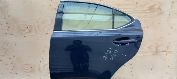 Lexus IS 220D-250-350 Rear door