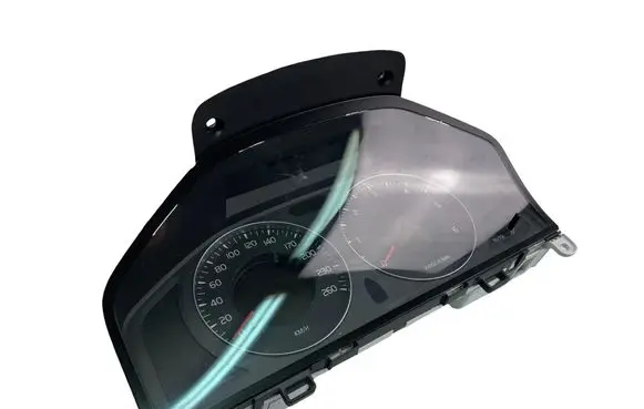 Volvo V70 Speedometer (instrument cluster) 31254535AA