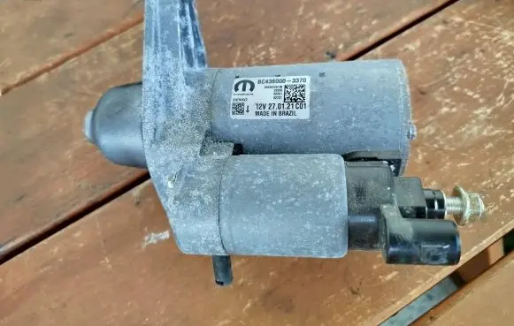 Peugeot 208 Starter motor BC438000370