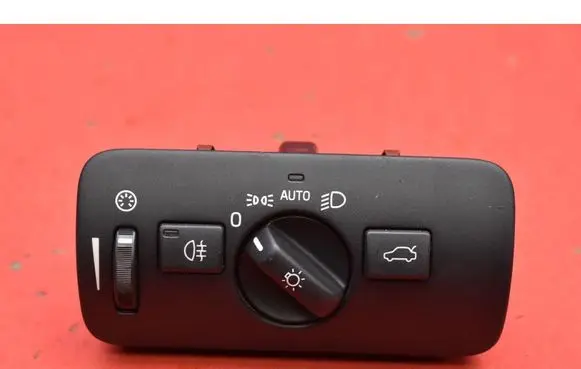 Volvo V40 Light switch 31443831
