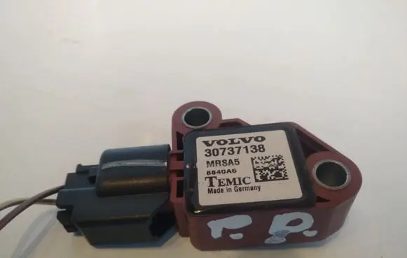 Volvo V50 Airbag deployment crash/impact sensor 30737138 8840A6